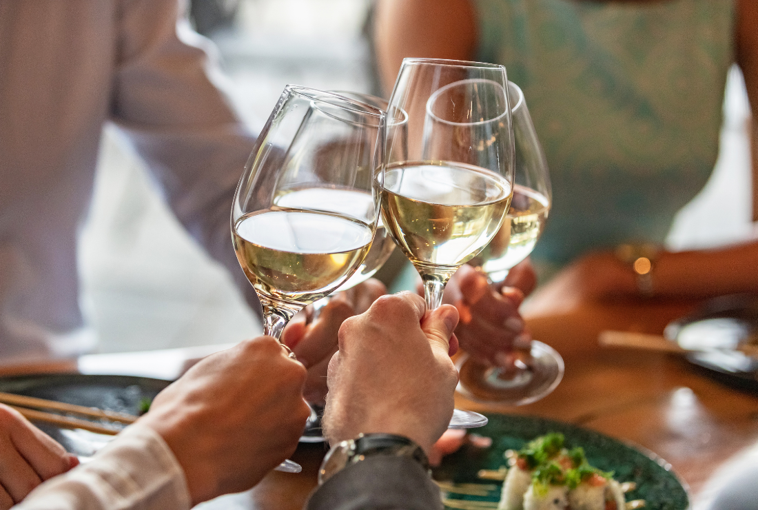Estate in bianco, cinque vini da provare da Nord a Sud